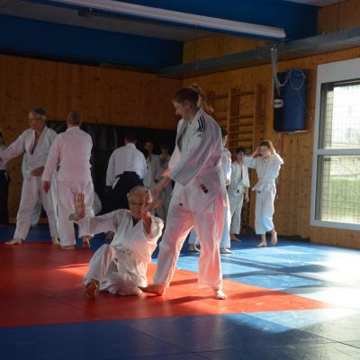 dsc 01645ef42124 feb5 9f3df9 fee3615d2997