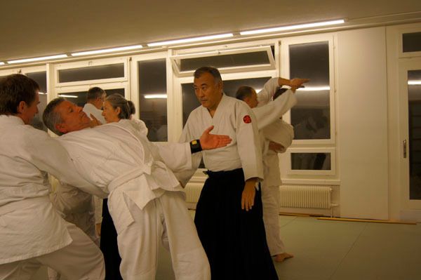 kei izawa sensei 1 20121118 1964447137fe2f7d2c 3220 68e9 5ae8bb3d34fde