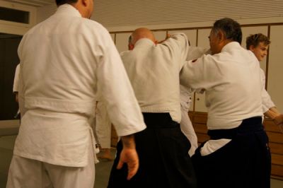 kei izawa sensei 36 20121118 2021193474b459f06b 1bca c7e0 dbc6b4bf7ec920